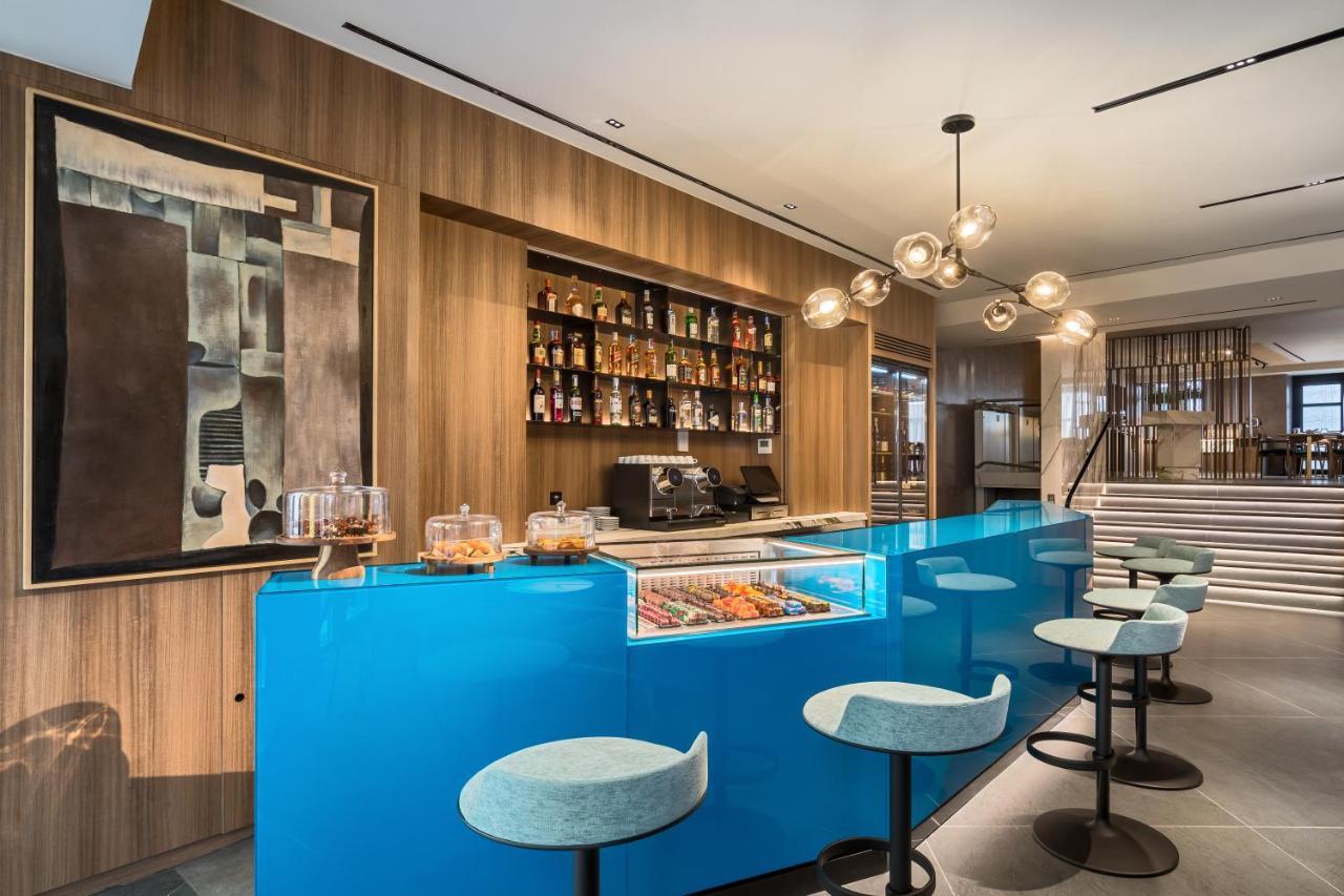 מלון Barcelo Funchal Oldtown מראה חיצוני תמונה The bar at the hotel